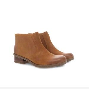 Dansko Becki tan leather ankle boots 40 / 9.5 comfort shoes